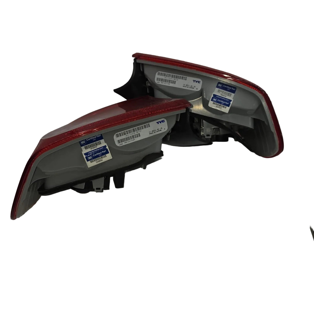 Juego de luces traseras BMW Serie 3 Sedán, 328i, 335i, M3 2009 - 2011