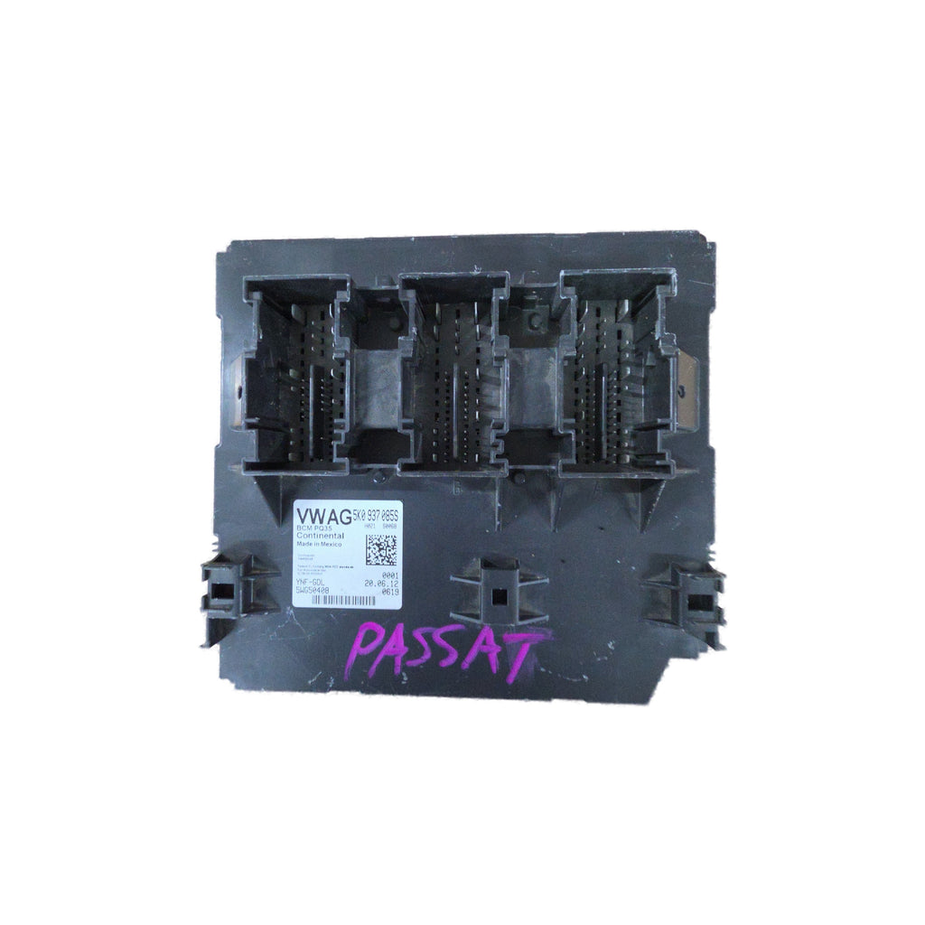 Módulo de control de carrocería BCM Volkswagen Passat 2012 - 2015 OEM 5K0937085S