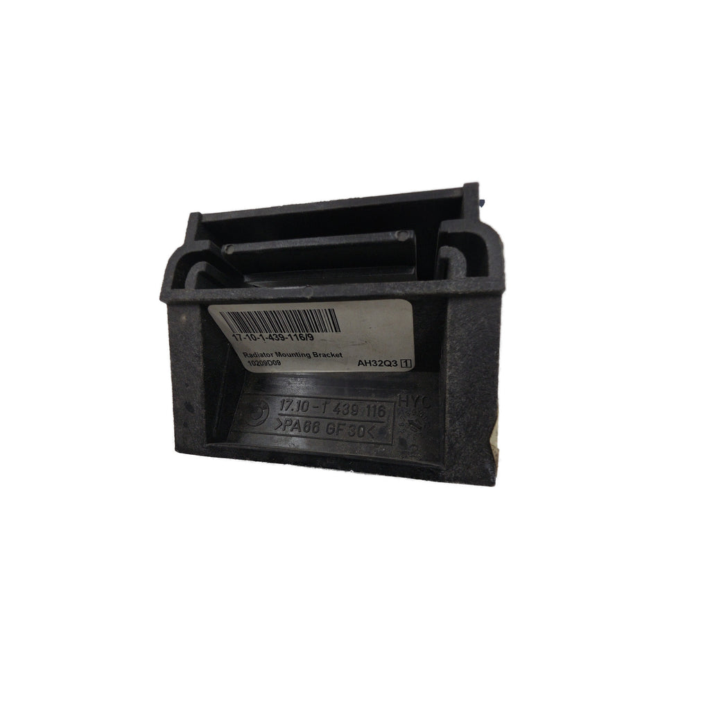 Soporte de montaje inferior del radiador BMW X5 E53 2000 - 2006 OEM 17101439116